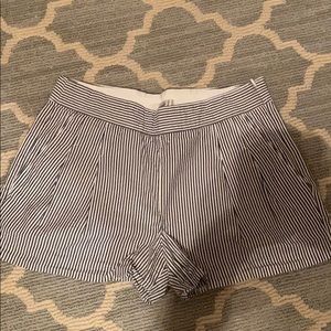 JCREW Seersucker Shorts Size 0 GREAT condition